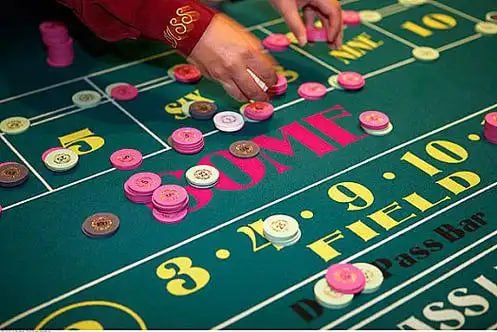 Gold88Live APP မျက်နှာပြင် — Live Casino နှင့် Sportsbook ကစားသည့် မြင်ကွင်း